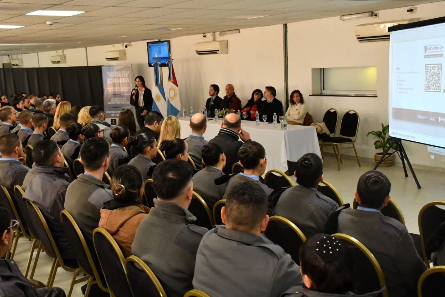 Jornadas de concientización y prevención de adicciones para el personal del servicio penitenciario de Córdoba